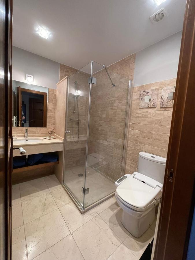 Apartamento del s XVI en el casco histórico de Luanco Exterior foto